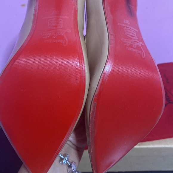 Christian Louboutin Pigalle Follies 100 Nude Patent Heels - Picture 6 of 13